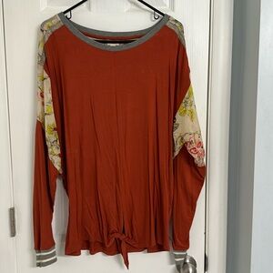 Gently used jersey style dress shirt. Size L